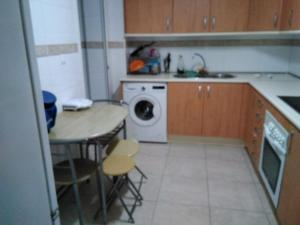 Kuchyňa alebo kuchynka v ubytovaní TORRE ATALAYA House