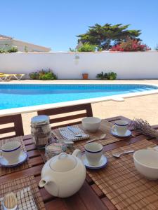 The swimming pool at or close to Villa Coral