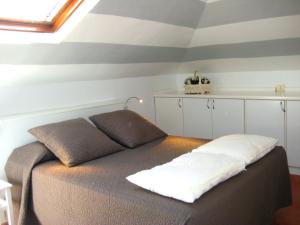 Posteľ alebo postele v izbe v ubytovaní Lacy Golf Apartments