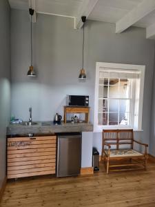 Dapur atau dapur kecil di Avondrust Guest House +18 gambar