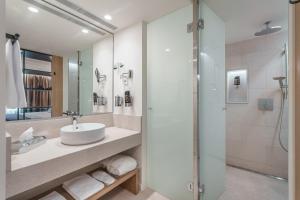 Koupelna v ubytování Can Guixe - Turismo de Interior + 37 fotografií