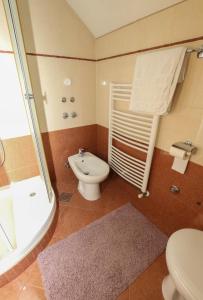 A bathroom at Rooms Odmaralište Jablan
