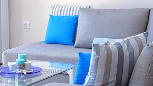 A seating area at Blue Lagoon Luxury Apartment G2