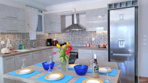 A kitchen or kitchenette at Blue Lagoon Luxury Apartment G2
