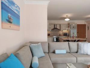 A kitchen or kitchenette at Blue Lagoon Luxury Apartment G2