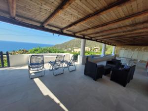 A balcony or terrace at Casa vacanze Lino e Iolanda