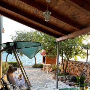 Vonkajšia záhrada v ubytovaní Apartmani Lisak Ugrina