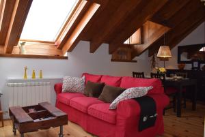 A seating area at Apartamento Neril