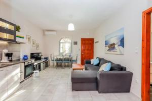 Fotografija u galeriji objekta Calma Luxury Apartments #5 Sozopoli in Halkidiki u gradu Sozopoli