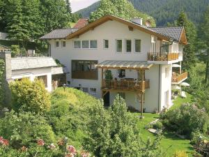 Peisaj natural din apropierea acestui apartament