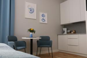 Kuchnia lub aneks kuchenny w obiekcie Apartament Żeromskiego 17 - Insel Apartamenty