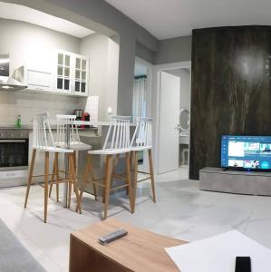 Kuchyň nebo kuchyňský kout v ubytování Diamond Lux Apartment