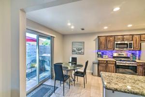 Contemporary Vegas Townhome with Community Pool