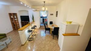 Kuchyňa alebo kuchynka v ubytovaní Apartment Dreamy