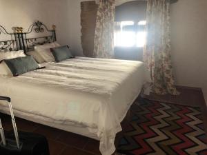 Fotografia z galérie ubytovania Casa rural con mucho encanto en sierra sevillana v destinácii Las Navas de la Concepción