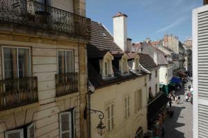 Výhľad na mesto Dijon alebo výhľad na mesto priamo z apartmánu