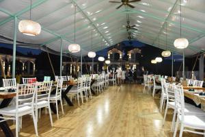 Restorāns vai citas vietas, kur ieturēt maltīti, naktsmītnē Green Town Mộc Châu