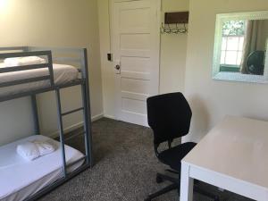 Postel nebo postele na pokoji v ubytování Pahoa Village Hostel