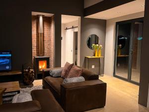 Χώρος καθιστικού στο The Big Easy Rest at Highland Gate Golf & Trout