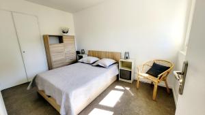 Posteľ alebo postele v izbe v ubytovaní Comme à la maison!!A 5 min à pied plage,pkg privé