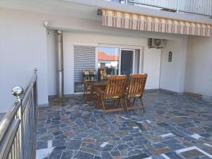 Balkón alebo terasa v ubytovaní Holiday Home in Senj with Pool near Beach