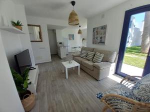TV a/nebo společenská místnost v ubytování Los Barqueros 9 by Best Holidays Fuerteventura
