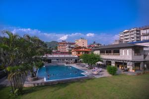 La alberca dentro o cerca de Hotel Barahi Pokhara