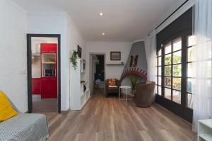 Posedenie v ubytovaní 1215 BAIX CAMP casa con jardin - Apivend Immo