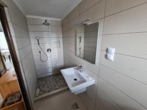 Koupelna v ubytování Sándor Panzió
