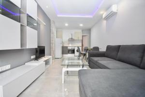 Posedenie v ubytovaní Luxury Suite Fuengirola 1
