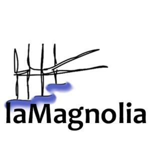 un logotipo para amazona con las palabras Amazonia en LaMagnolia, en Fossacesia