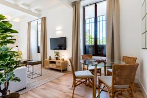 TV a/nebo společenská místnost v ubytování Puerta Real Home Apartment 2