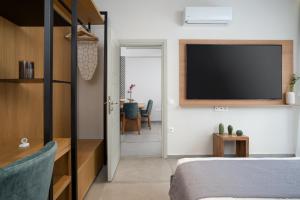 TV tai viihdekeskus majoituspaikassa Crown Designed Apartments