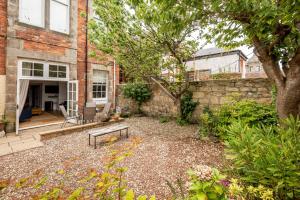 Galería fotográfica de Greyfriars Bothy - Luxury Central 2 Bed Apartment en St Andrews