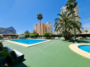 Basen w obiekcie AVANOA - Esmeralda Calpe lub w pobliżu
