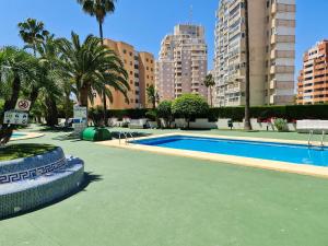 Basen w obiekcie AVANOA - Esmeralda Calpe lub w pobliżu