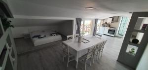 Gallery image of Apartament La Sika in Orşova