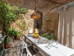 Vonkajšia záhrada v ubytovaní Preciosa casa rural en el centro de Peratallada