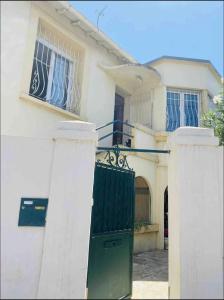 Gallery image of Belle villa à 5 mn du centre avec grd jaccuzy in Montpellier
