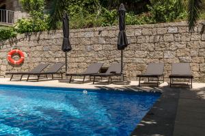 Swimmingpoolen hos eller tæt på Chalet Villas Gerês