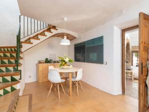 Fotografia z galérie ubytovania Preciosa casa rural en el centro de Peratallada v destinácii Peratallada + 11 fotografií