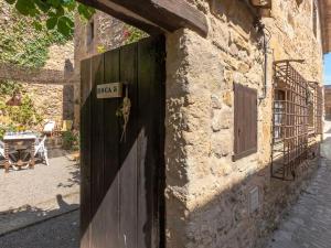 Fotografia z galérie ubytovania Preciosa casa rural en el centro de Peratallada v destinácii Peratallada