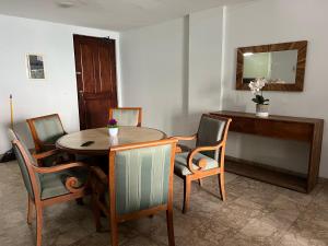 Area tempat duduk di Lippo carita selatan condo 3bedroom langsung pantai