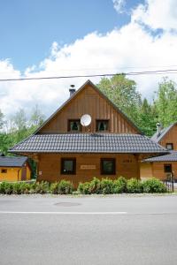 The building in which az apartmanházakat is located