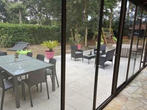 Zdjęcie z galerii obiektu Landaise *SPA Terrain arboré w mieście Azur