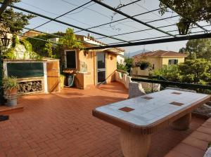 A balcony or terrace at IL CERSETO