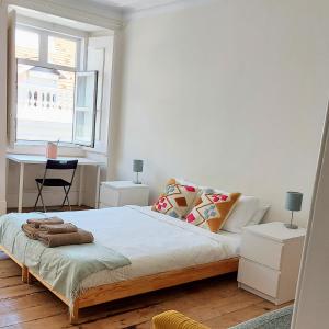 Llit o llits en una habitació de Portuguese apartment in the heart of Lisbon
