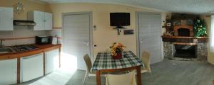 A kitchen or kitchenette at IL CERSETO