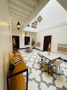 Posezení v ubytování Riad Babouchta & Spa