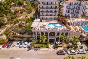 Bazén v ubytování Hera Hotel nebo v jeho okolí